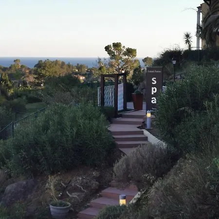 Raphael, Cap Esterel Le Hameau. Vue 公寓